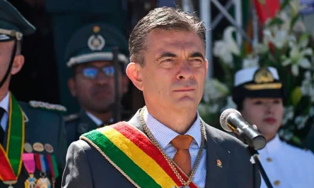PAZ RESPONDE A LAS MOVILIZACIONES EVIStAS: “YA VEREMOS QUÉ PASA EL MARTES”