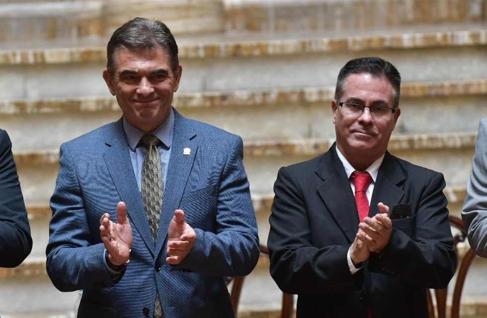 PAZ RECONOCE A URIOSTE Y LE FIJA CUATRO DESAFÍOS AL FRENTE DE LA FISCALÍA