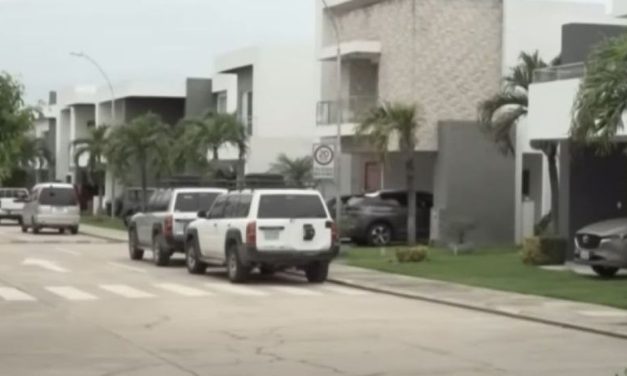 HALLAN MÁS DE $US 2,5 MILLONES EN UNA CAJA FUERTE EN LA CASA DE RÓGER MARIACA