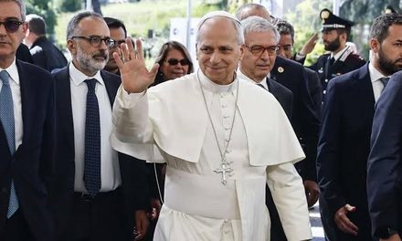 EL PAPA INGRESA AL HOSPITAL DE ROMA PARA EXTIRPAR UN NÓDULO PULMONAR