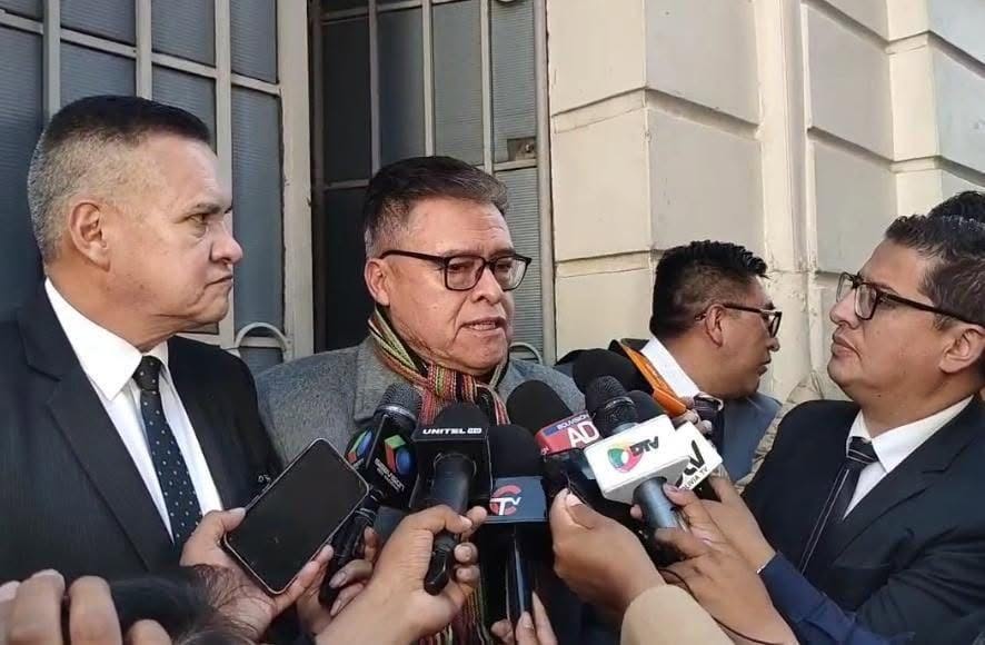 ZÚÑIGA AFIRMA QUE “MONTARON” PROCESOS EN SU CONTRA Y APUNTA A EXAUTORIDADES