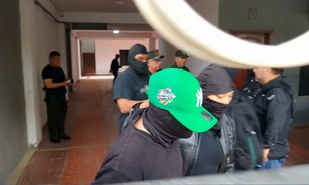 ATRACO A JOYERÍA: ARRESTAN A TRES SOSPECHOSOS Y SECUESTRAN MOTOCICLETAS