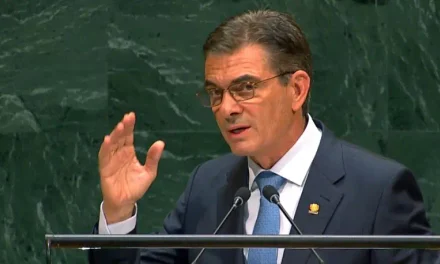 PAZ: “NO NOS ENTREGARON UN MAR DE GAS” Y CRITICA LA ESTRATEGIA MARÍTIMA