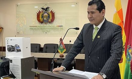 RENUNCIA LUIS CARLOS TORREZ A LA FISCALÍA DEPARTAMENTAL DE LA PAZ