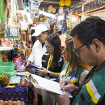 ALCALDÍA CONTROLA PRECIOS, PESO E HIGIENE EN MERCADOS DE SANTA CRUZ