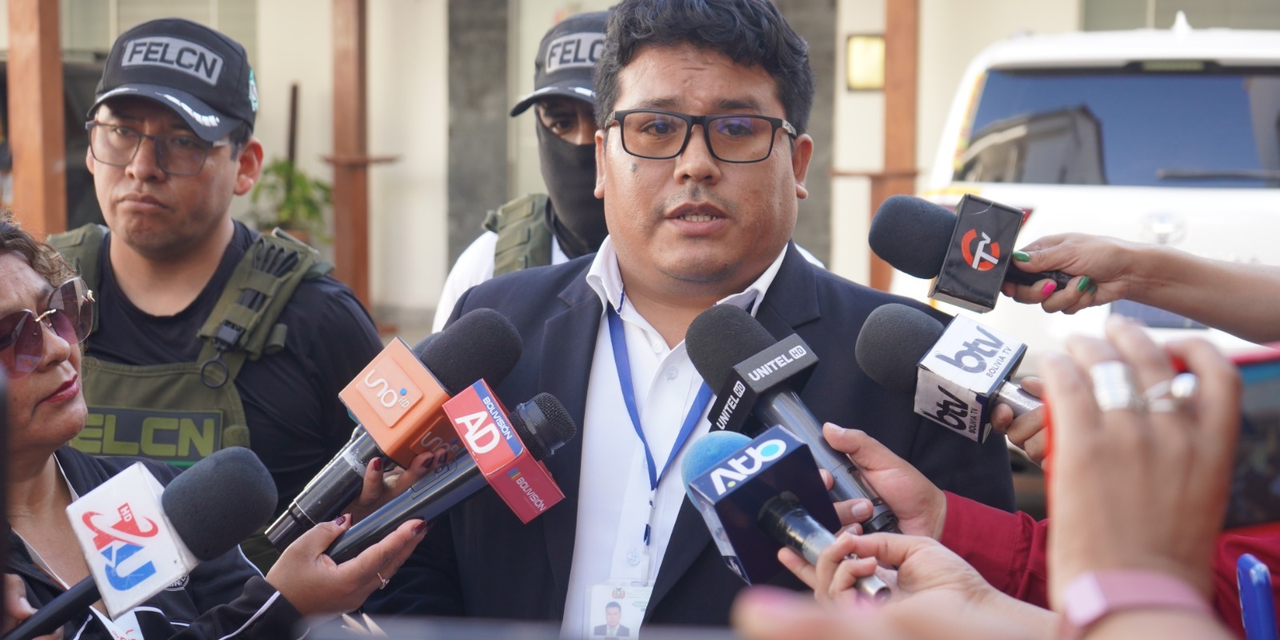 HALLAN DINERO, JOYAS Y DOCUMENTOS EN DESPACHOS VINCULADOS AL CASO MARIACA