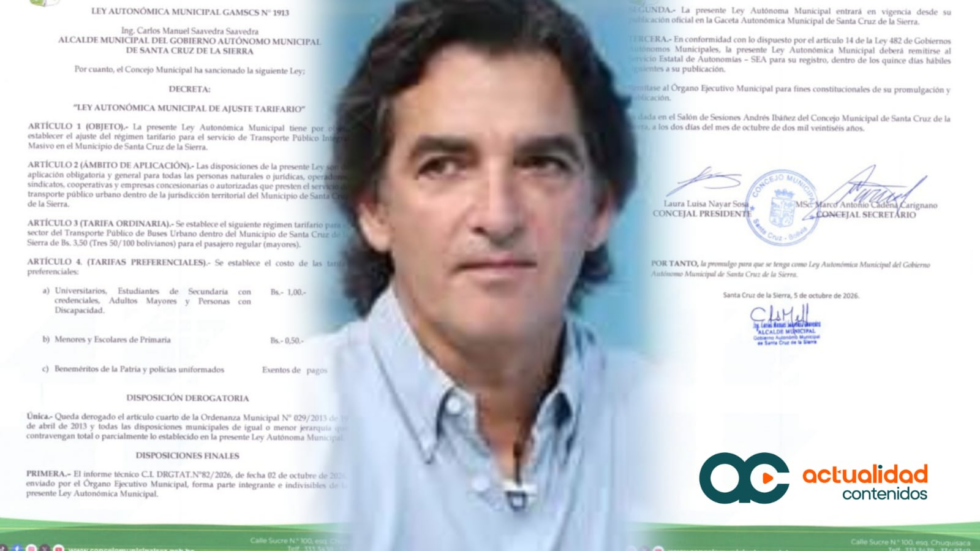MANUEL SAAVEDRA FIRMA LEY QUE ESTABLECE INCREMENTO DEL PASAJE