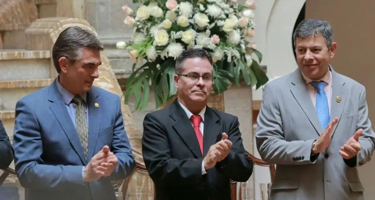 RODRIGO PAZ SUGIRIÓ A URIOSTE PARA LA FISCALÍA, AFIRMA ÁVILA