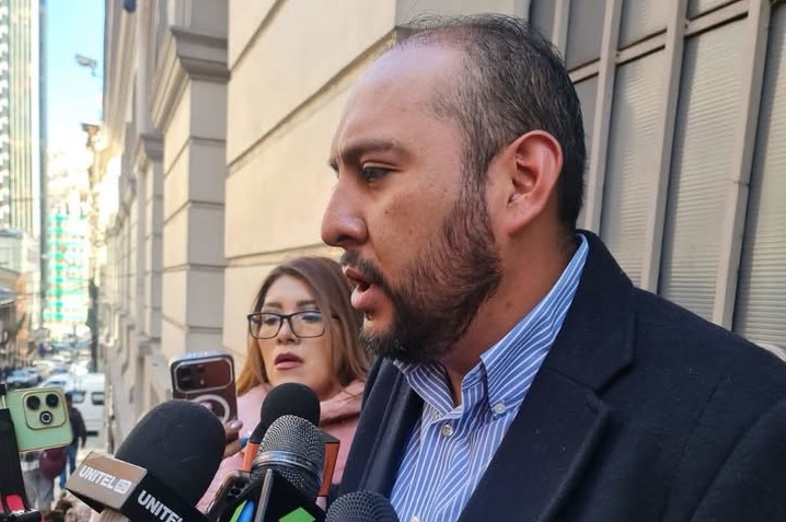 ROBERTO RÍOS DECLARA COMO TESTIGO POR LA TOMA MILITAR DE PLAZA MURILLO